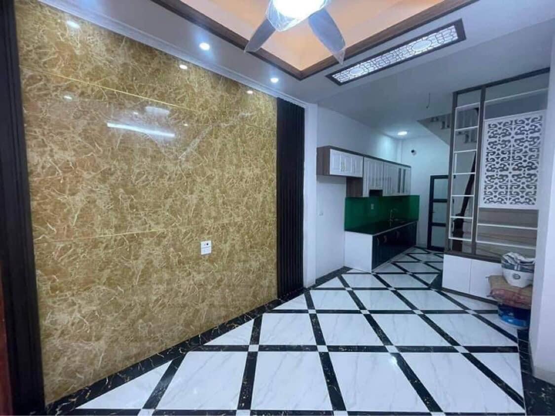 NHÀ ĐẸP LÕI THANH XUÂN - Ở NGAY GẦN PHỐ - VỪA TÚI TIỀN.