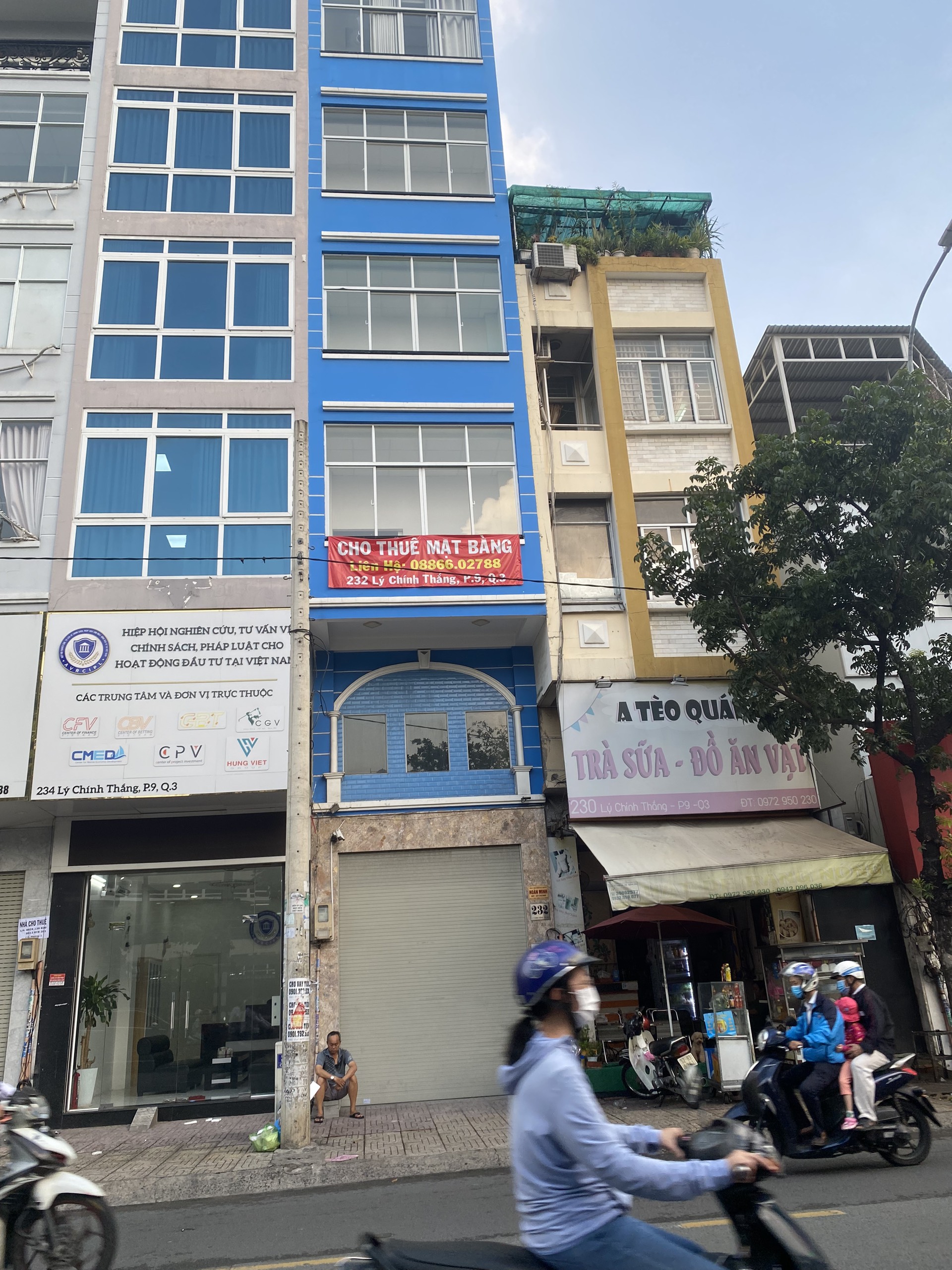 Chính chủ bán gấp mặt tiền Sư Vạn Hạnh ngay Vạn Hạnh Mall: 4x20m, trệt 6 lầu, giá 37 tỷ TL