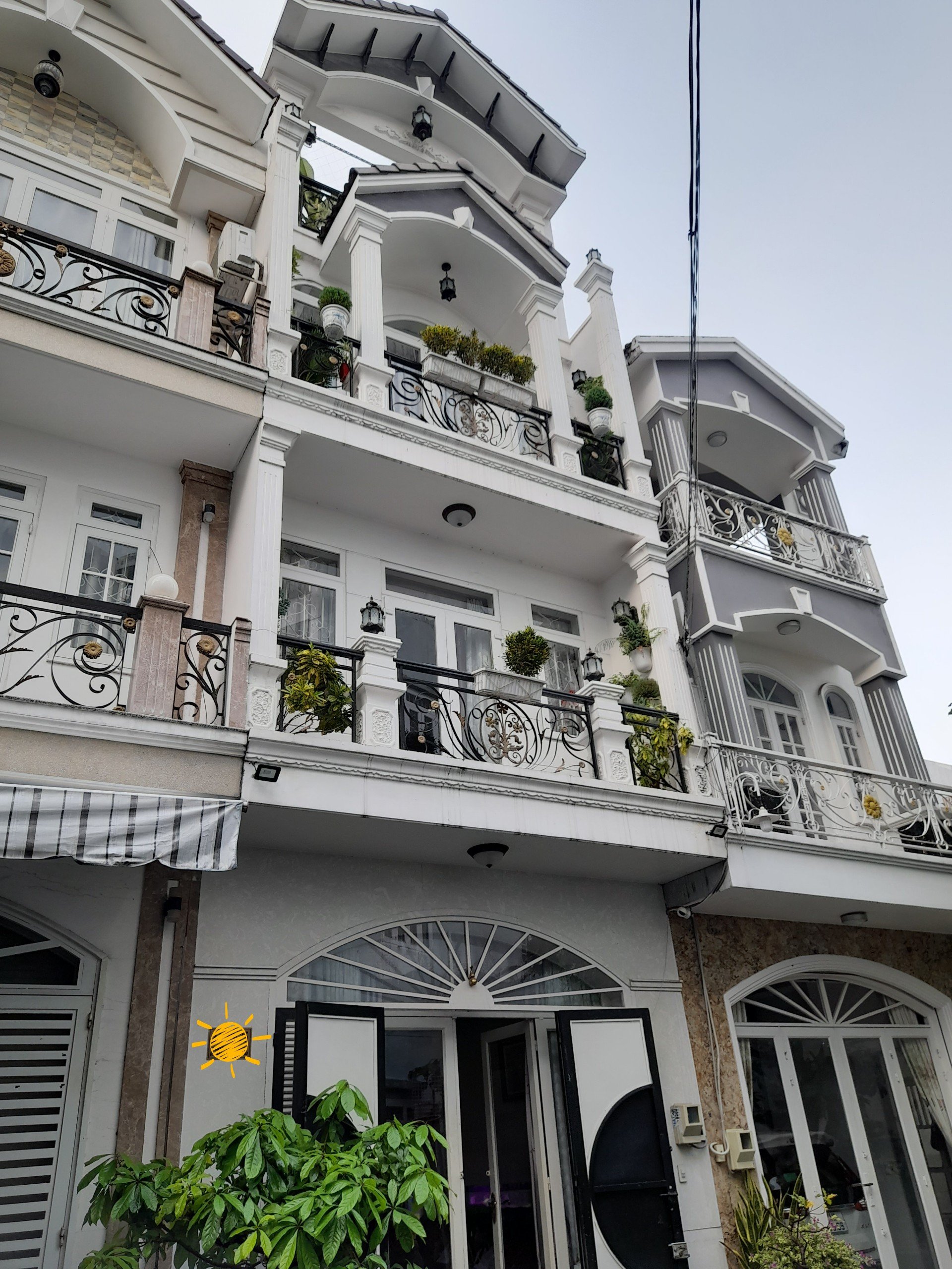 Bán Nhà đẹp hẻm Ô tô tải BHHB, Bình Tân, 3 Tầng, 70m2 chỉ nhỉnh 4 tỷ