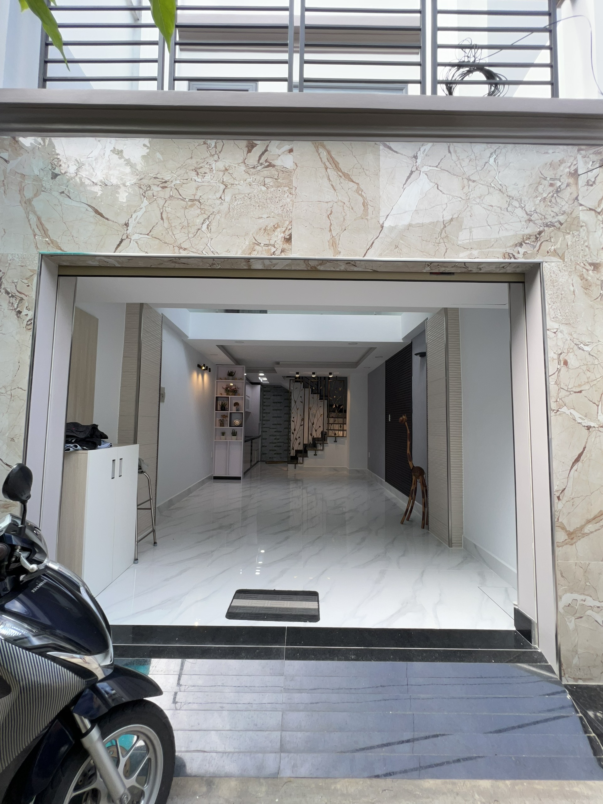 NHÀ ĐẸP NGUYỄN VĂN ĐẬU P11 BÌNH THẠNH dt 40m 4 tầng giá 6,9 tỷ