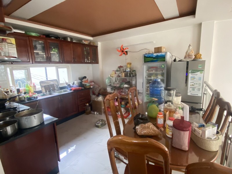 Bán nhà Trần Phú Q5,20 mét ra mặt tiền,34m2,2 tầng