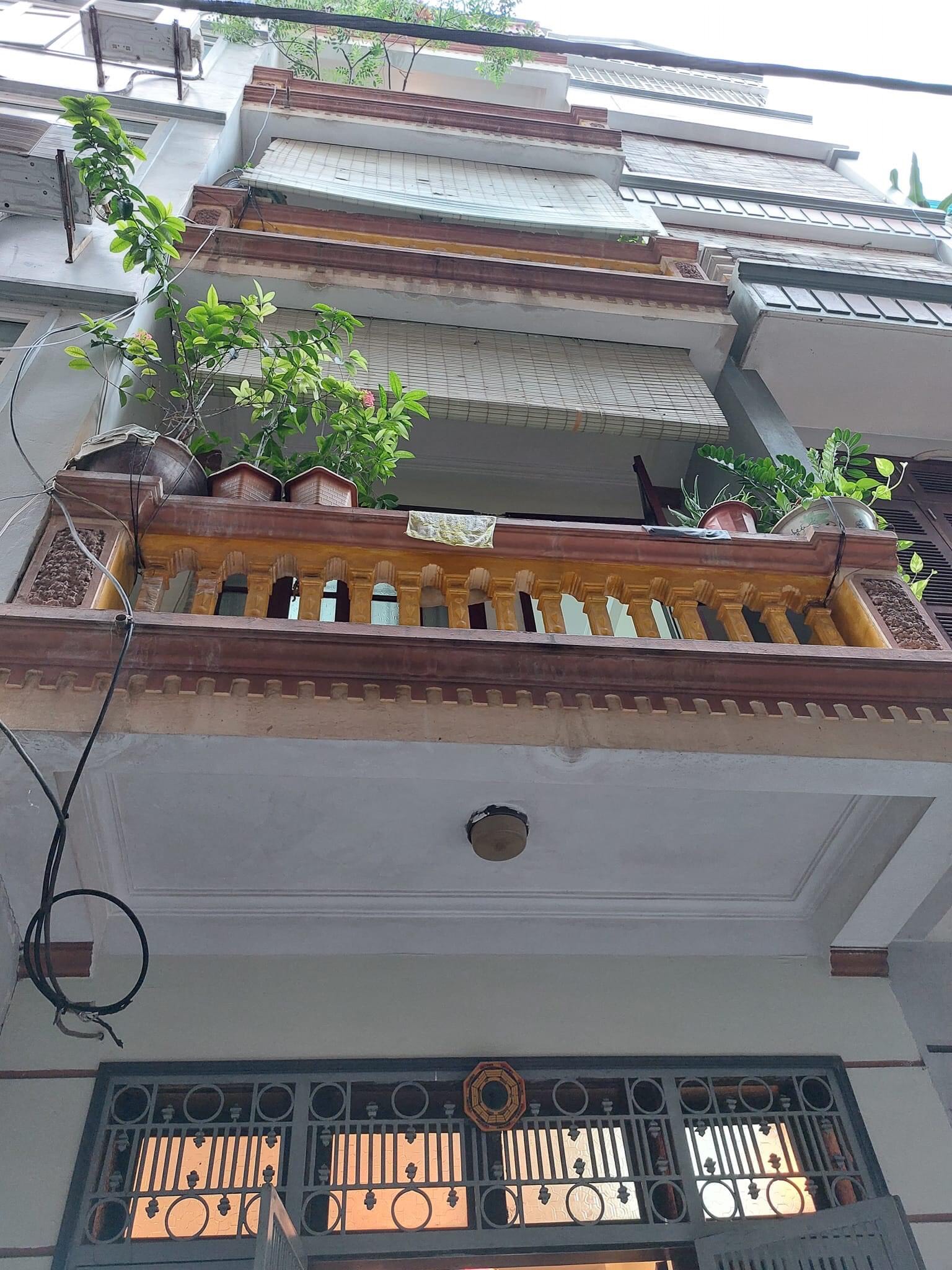 BÁN NHÀ XUÂN LA, PHÂN LÔ, 33M*5TANG, Ô TÔ TRÁNH, GIÁ 6,55 TỶ