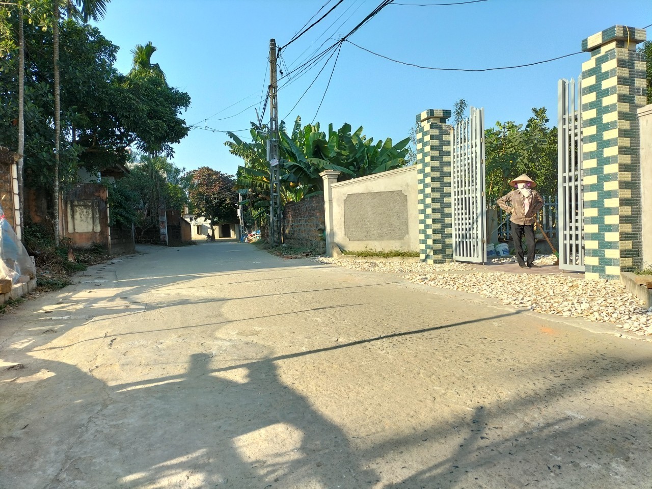 TRỤC CHÍNH THÔN 3 TÂN XÃ GẦN CNC HOÀ LẠC DT 135M2 GIÁ ĐẦU TƯ