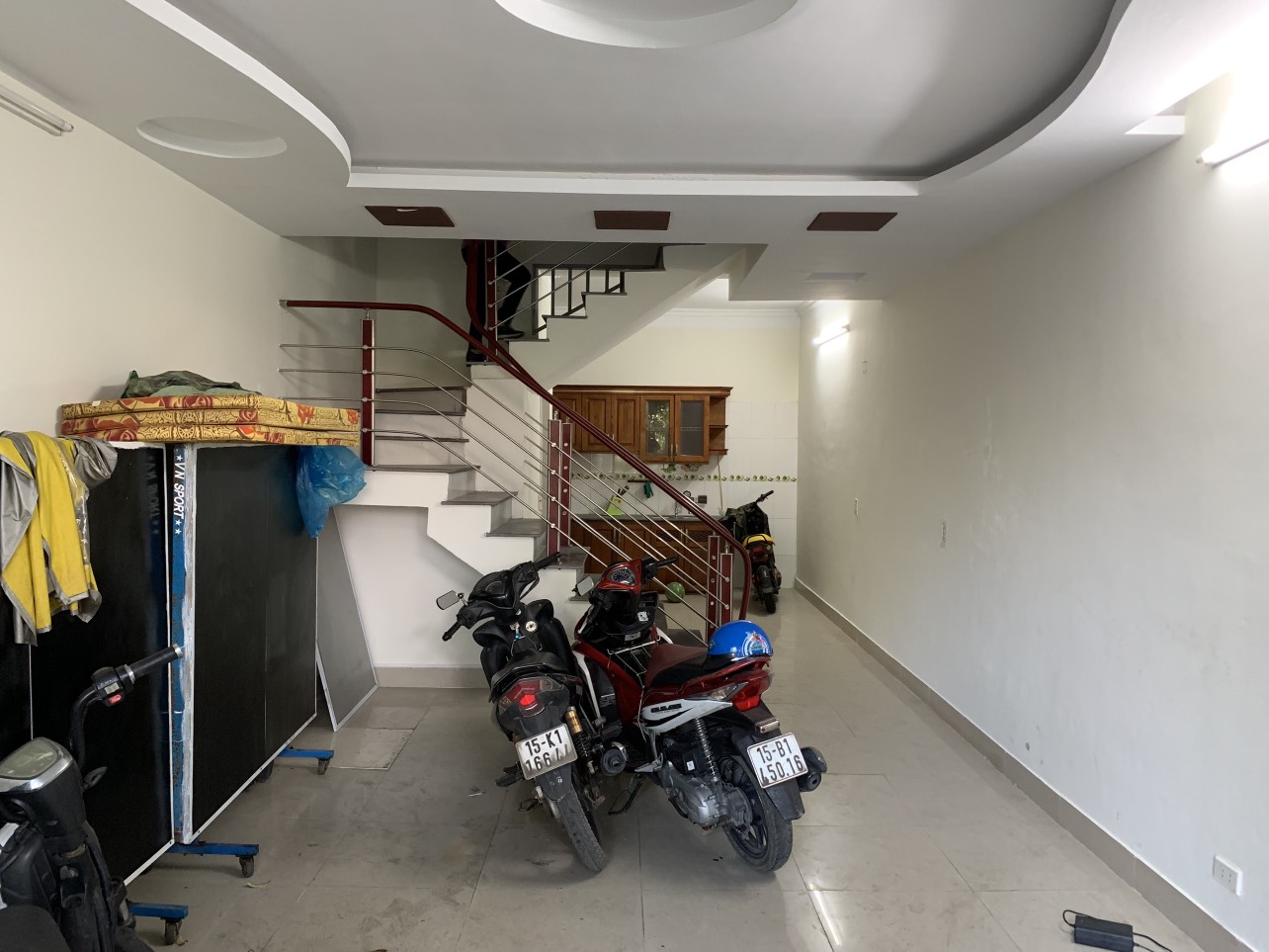 [ Cực Nóng ] NHÀ ĐẸP Chợ Hàng Mới Diện tích: ~ 44,4m Ngõ trước mặt thoải mái cho quay xe