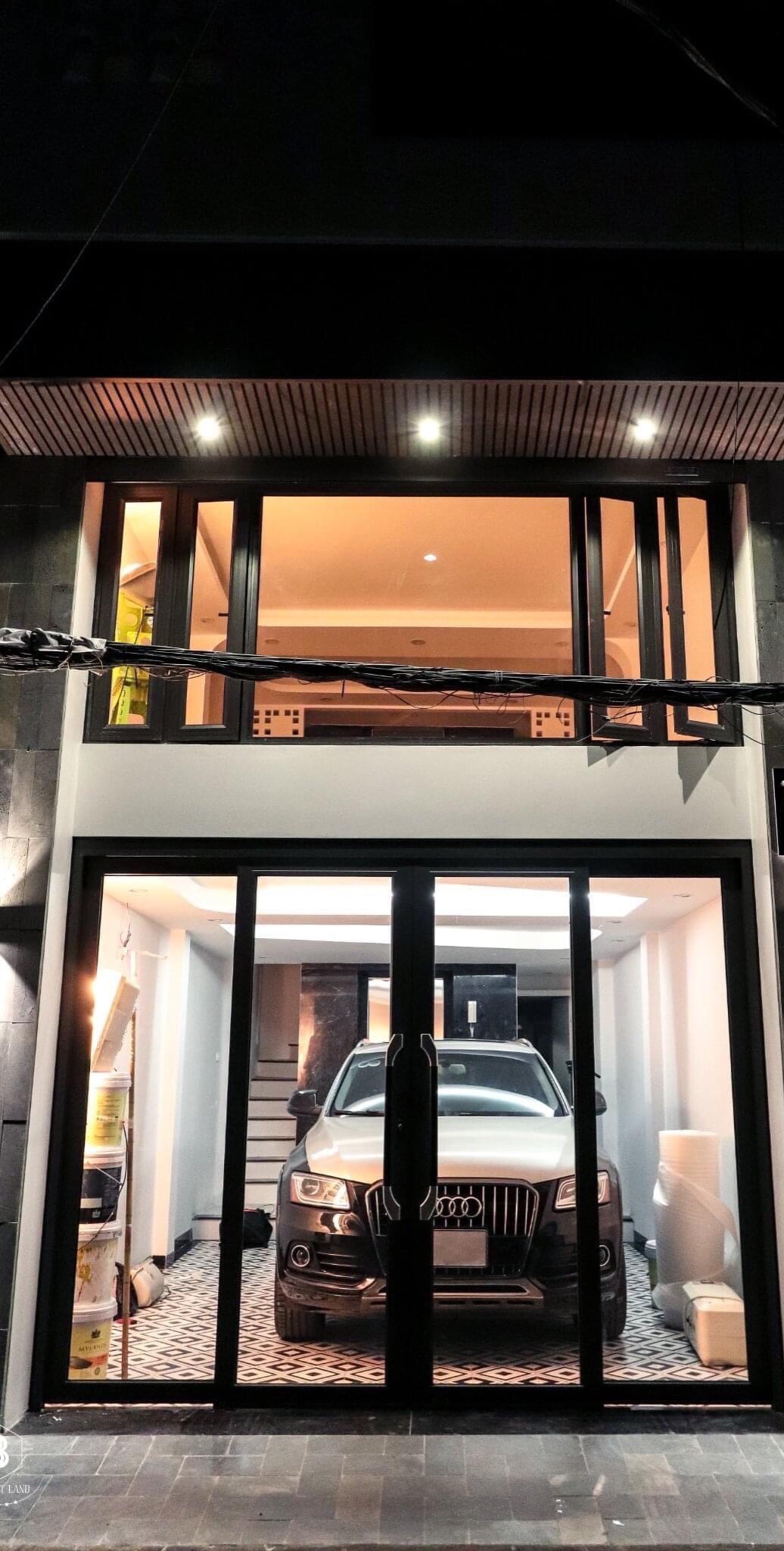 BÁN NHÀ 7 TẦNG MỚI MP HOÀNG NGÂN, THANG MÁY, 43M, KINH DOANH , GIÁ 11,9 TỶ