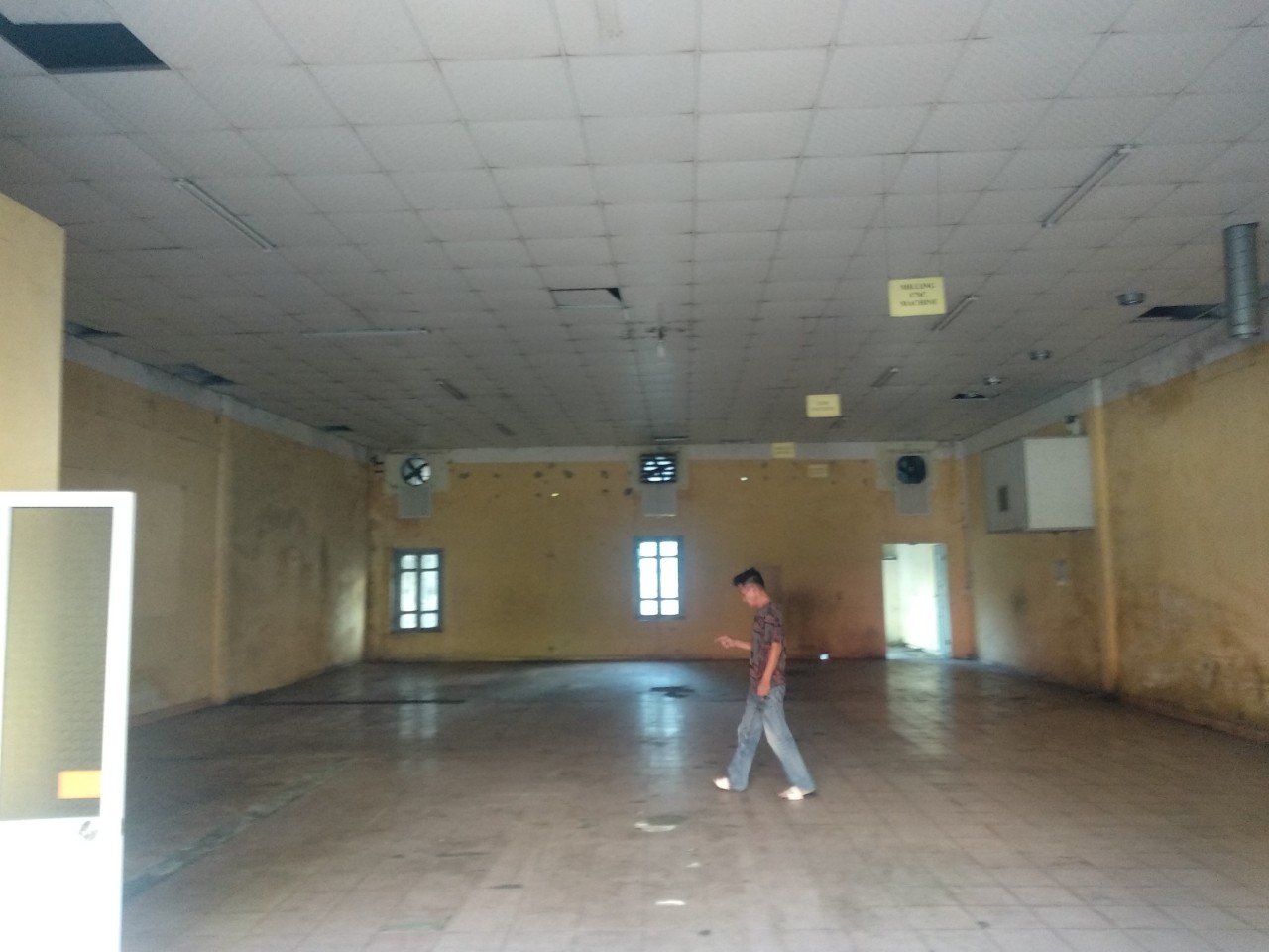 Cần cho thuê kho xưởng rộng 330m2 tại mặt đường 208, Thị Trấn An Dương