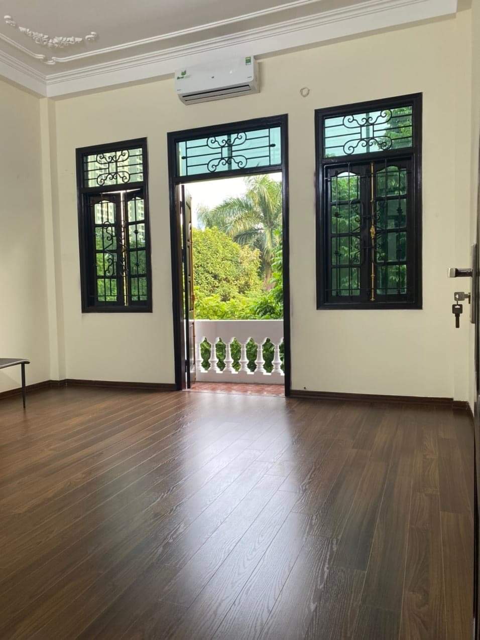 Bán nhà phân lô Khuất Duy Tiến Thanh Xuân 54m2 5 tầng, oto tránh. kinh doanh, vỉa hè