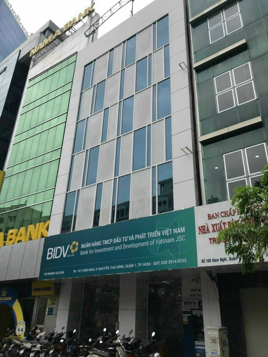 Không mua căn này thì mua căn nào, Mặt Tiền Nguyễn Trãi ( 2 chiều) 8x17 - giá 47 tỷ tl.