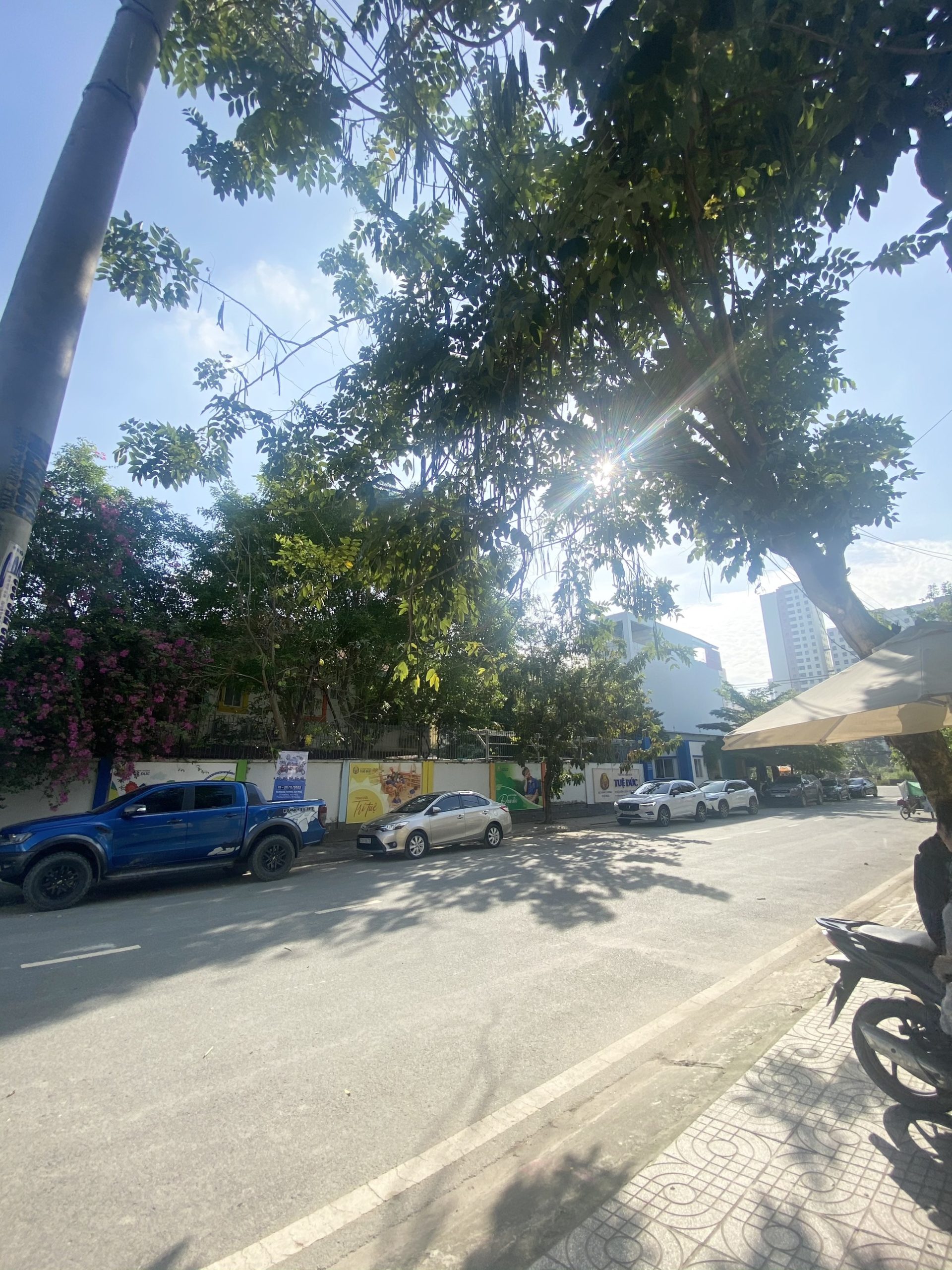 CHO THUÊ NHÀ NGUYÊN CĂN MẶT TIỀN ĐƯỜNG LƯƠNG ĐỊNH CỦA - D1