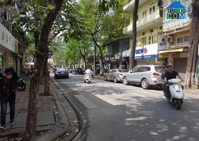 Bán nhà lô góc 3 thoáng mặt phố Quán Thánh Ba Đình - 50m ra hồ Trúc Bạch 52m2 x 2 tầng chỉ 20.5 tỷ