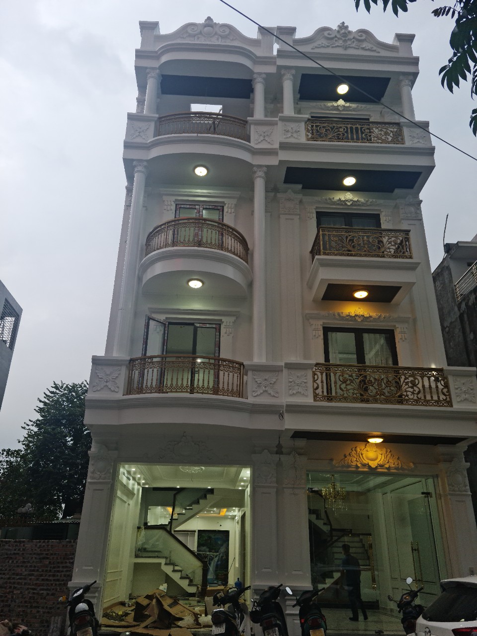 Bán nhà 4 tầng xây mới tuyến 2 Lê Hồng Phong, giá 7,7 tỷ.