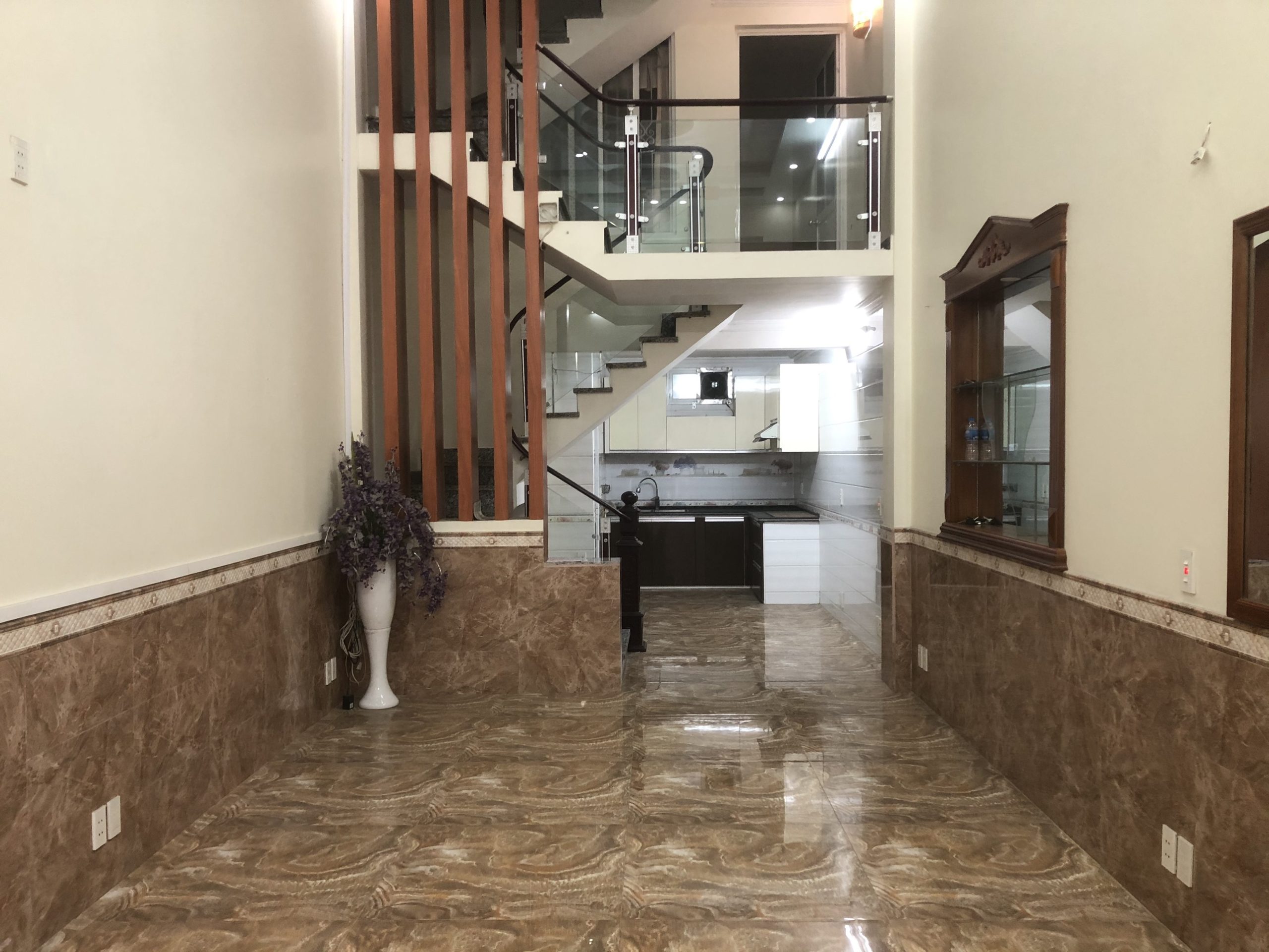 8.BÁN NHÀ MẶT NGÕ PHẠM HỮU ĐIỀU BUÔN BÁN KINH DOANH CỰC TỐT.