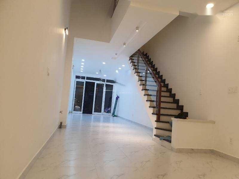 Bán nhà 1T3L Mặt tiền Bàu Cát 6 ngay chợ và Công viên Bàu Cát