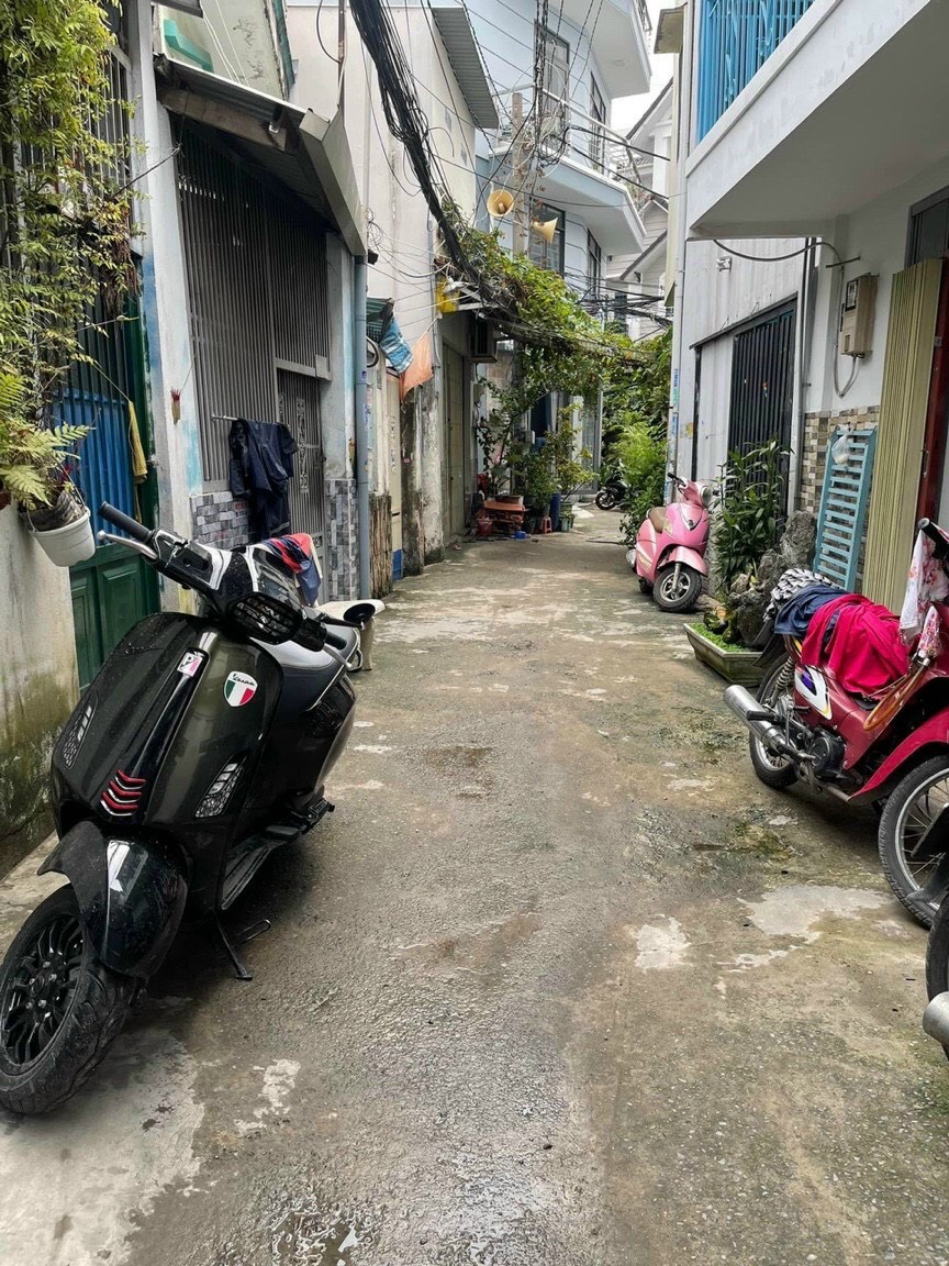 BAN NHA HEM 31 NGUYEN THI XIEU