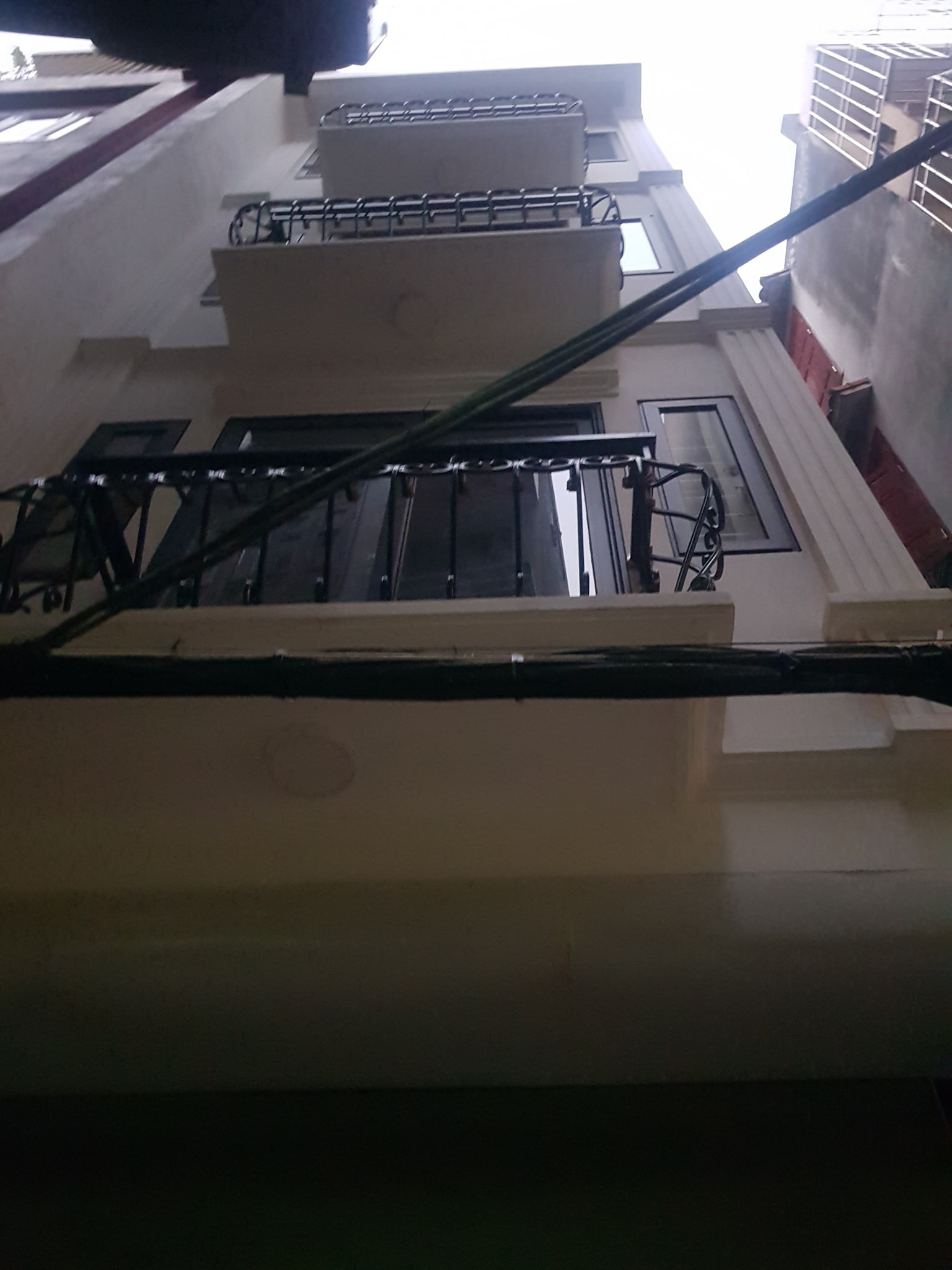 Bán nhà Trương Định Hoàng Mai 30m2 5 tầng giá 4.x tỷ