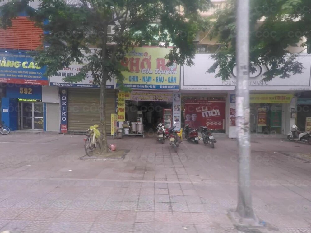 Cho thuê cả nhà mới 35m2x4T, mặt phố lớn, vỉa hè rộng, kinh doanh tốt, Long biên ( gần cầu chương dương) 18tr, Liên hệ