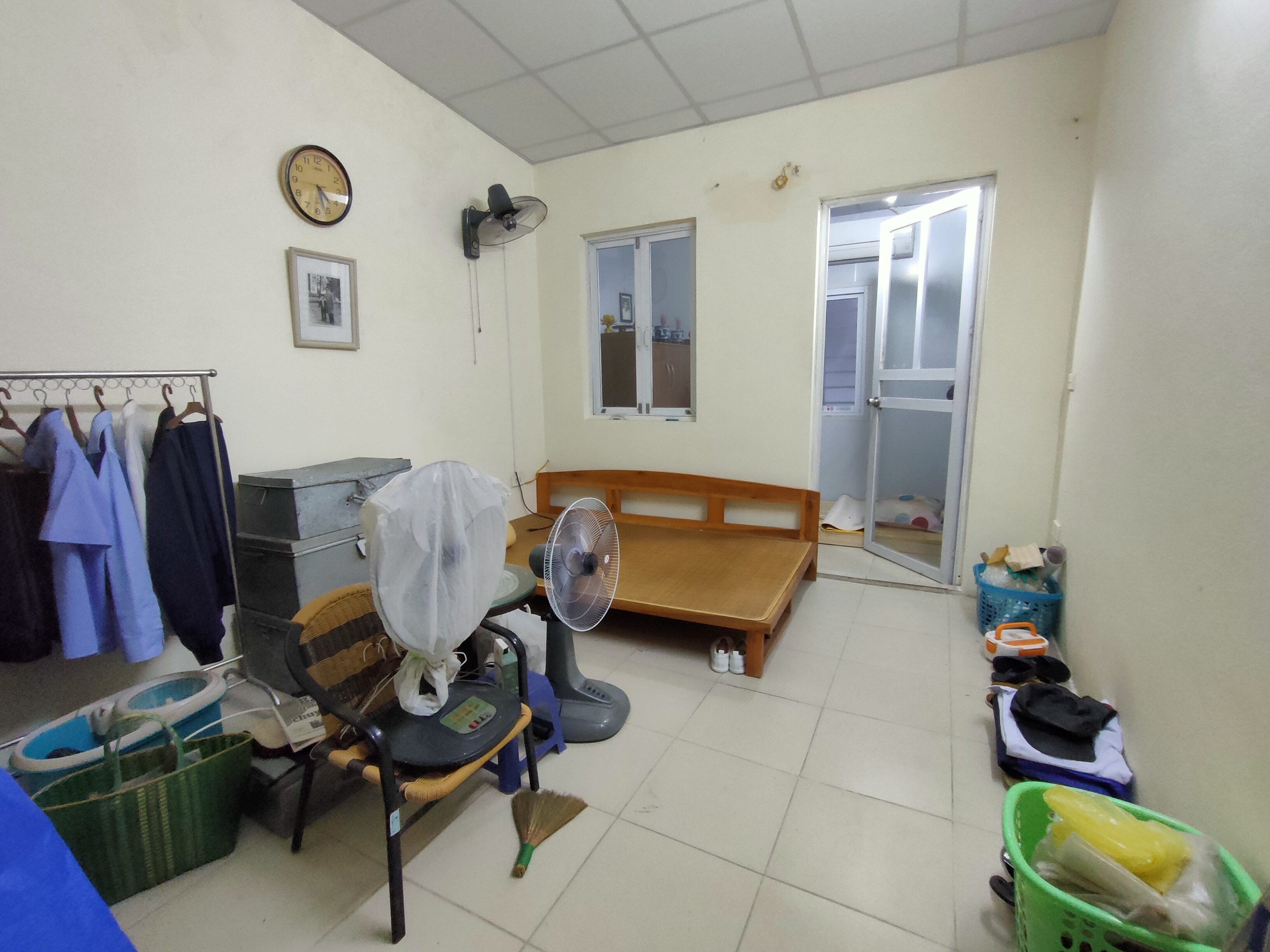 Bán nhà tập thể tầng 2, khu H3 Nguyễn An Ninh, 30m2 đẹp ở ngay, ô tô đỗ chân cầu thang. Giá 800tr