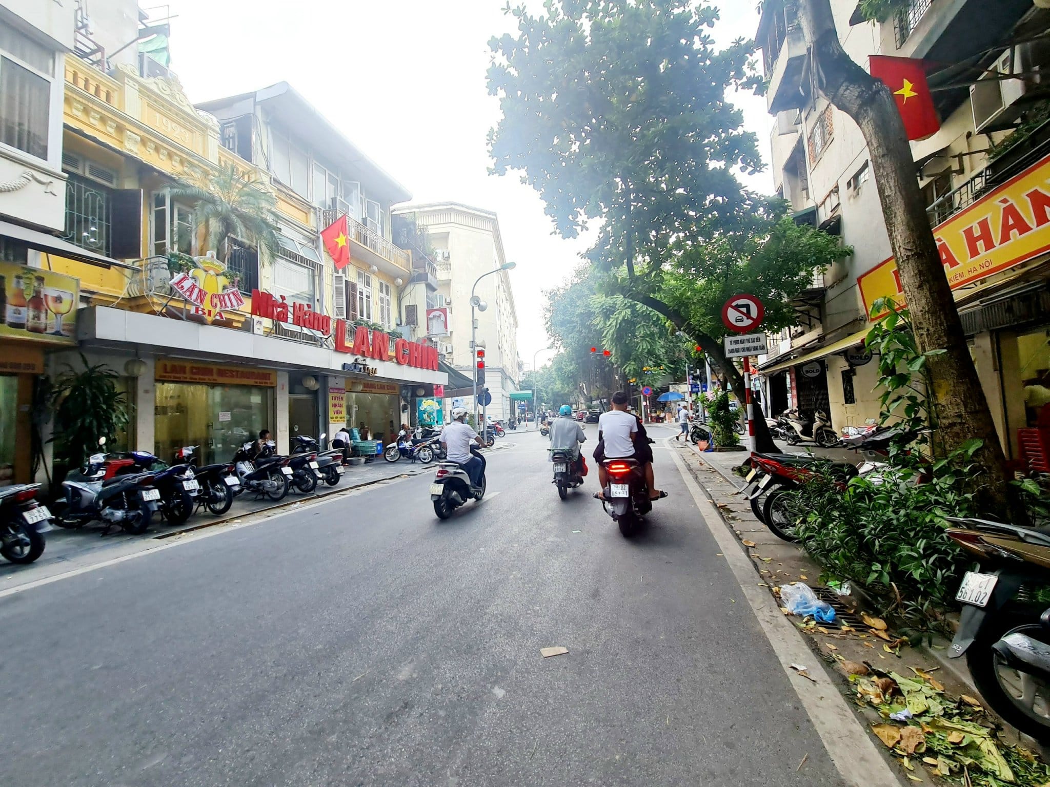 💥 Bán Nhà Mặt phố cổ Hàng Tre, Hoàn Kiếm, 87m2 6T Thang máy, MT 5.5m, KD Đỉnh, Chỉ 55 Tỷ 💥