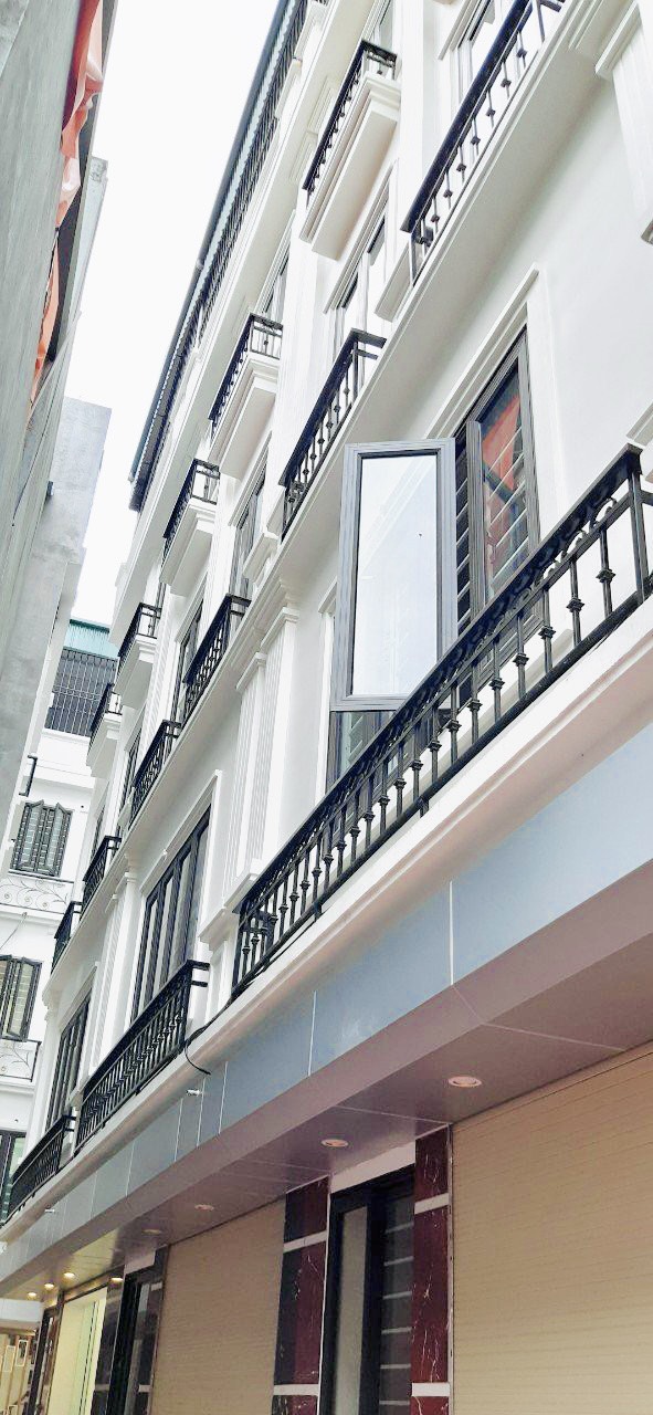 Bán nhà đối diện AEON Long Biên ở ngay 3 tỷ có TL nhà 5 tầng xây móng ép cọc có bản vẽ