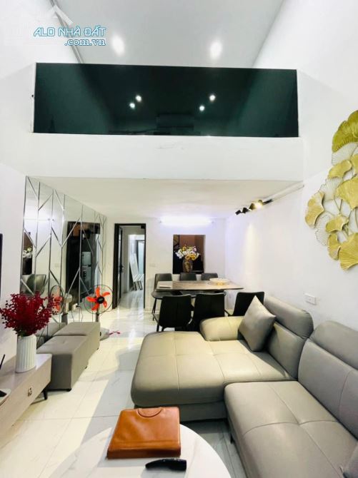 Nhà đẹp giá rẻ, Tặng full nội thất. Nhà Chùa Bộc 3.18 Tỷ. DT 39m x 4 tầng