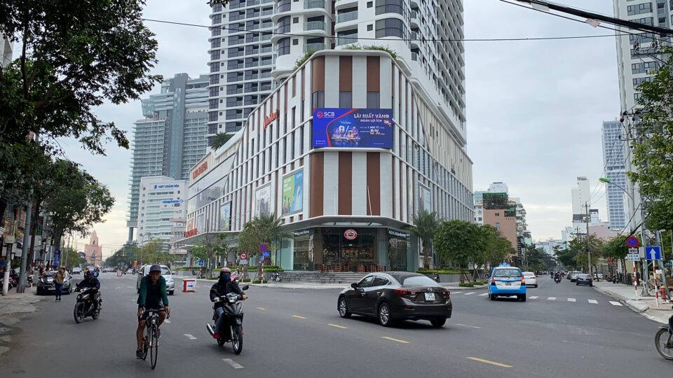 Duy nhất căn 2 MT đường lê Thanh Tôn, bến Nghé quận 1, DT 7x9; KC 4 tầng. Là BĐS đẳng cấp cho bộ sự tập của quý anh chị khách hàng. giá 66 tỷ,