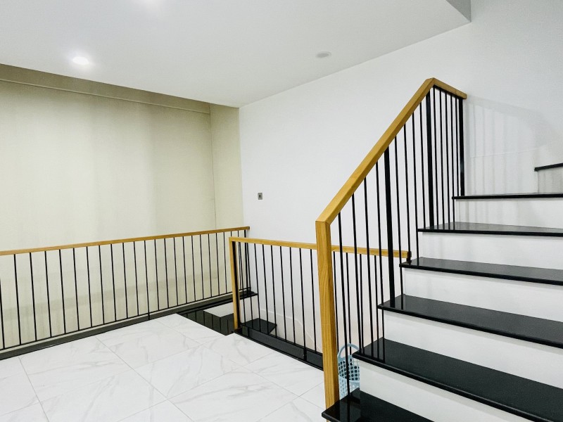 Bán nhà HXH Hậu Giang, Quận 6, 5 Tầng, 40m2, cực đẹp, giá rẻ