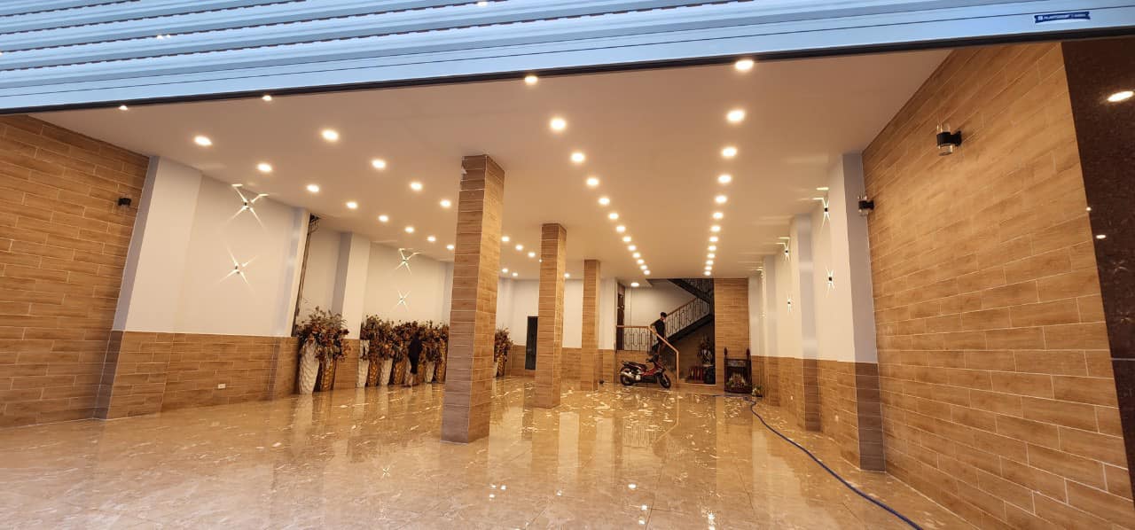 156m2