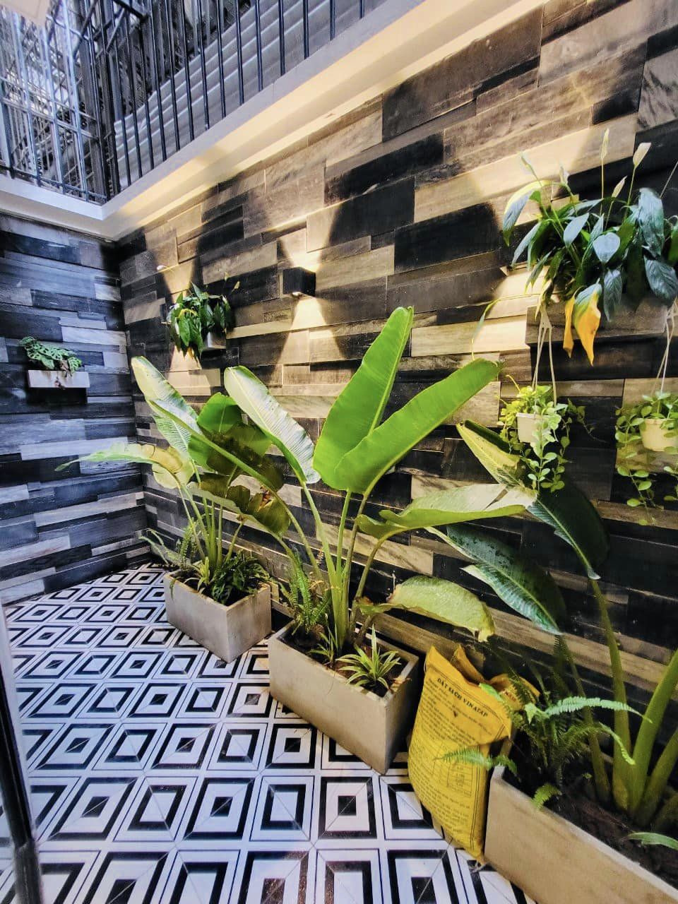 Bán nhà cực đẹp, full đồ sofa, giường, tủ, bàn ghế, thang máy xịn.