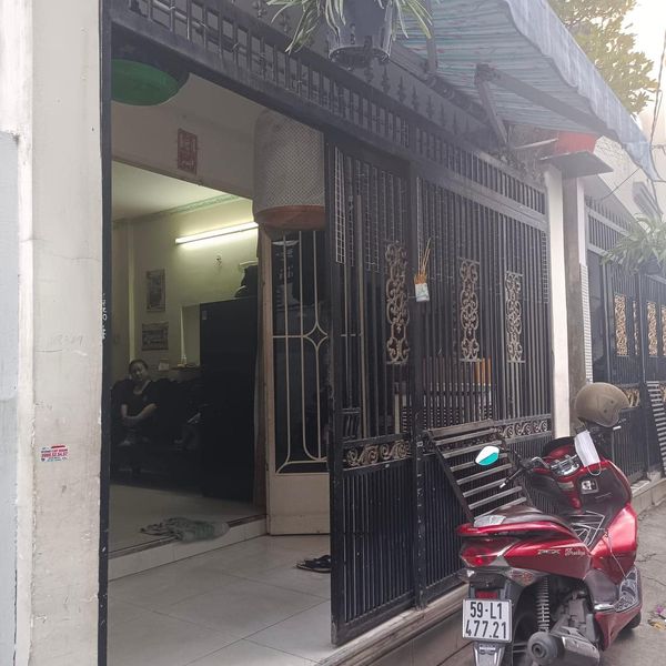 Bán Nhà Sát Mặt Tiền Đường Huỳnh Tấn Phát Kề Phú Mỹ Hưng Giá Chỉ 3,99 Tỷ - Quận 7