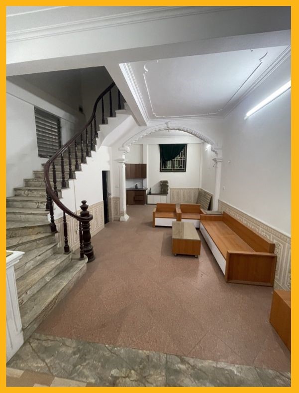 Diện tích 50m2 x 4 tầng mà giá chỉ 3.4 tỷ, lô góc 3 thoáng, ngõ thông.