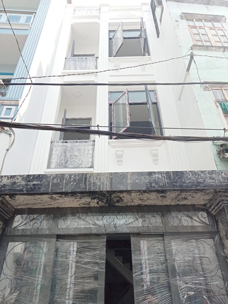 Nhà mới Nở hậu HXH ngay chợ đường Bùi Minh Trực P5.Q8