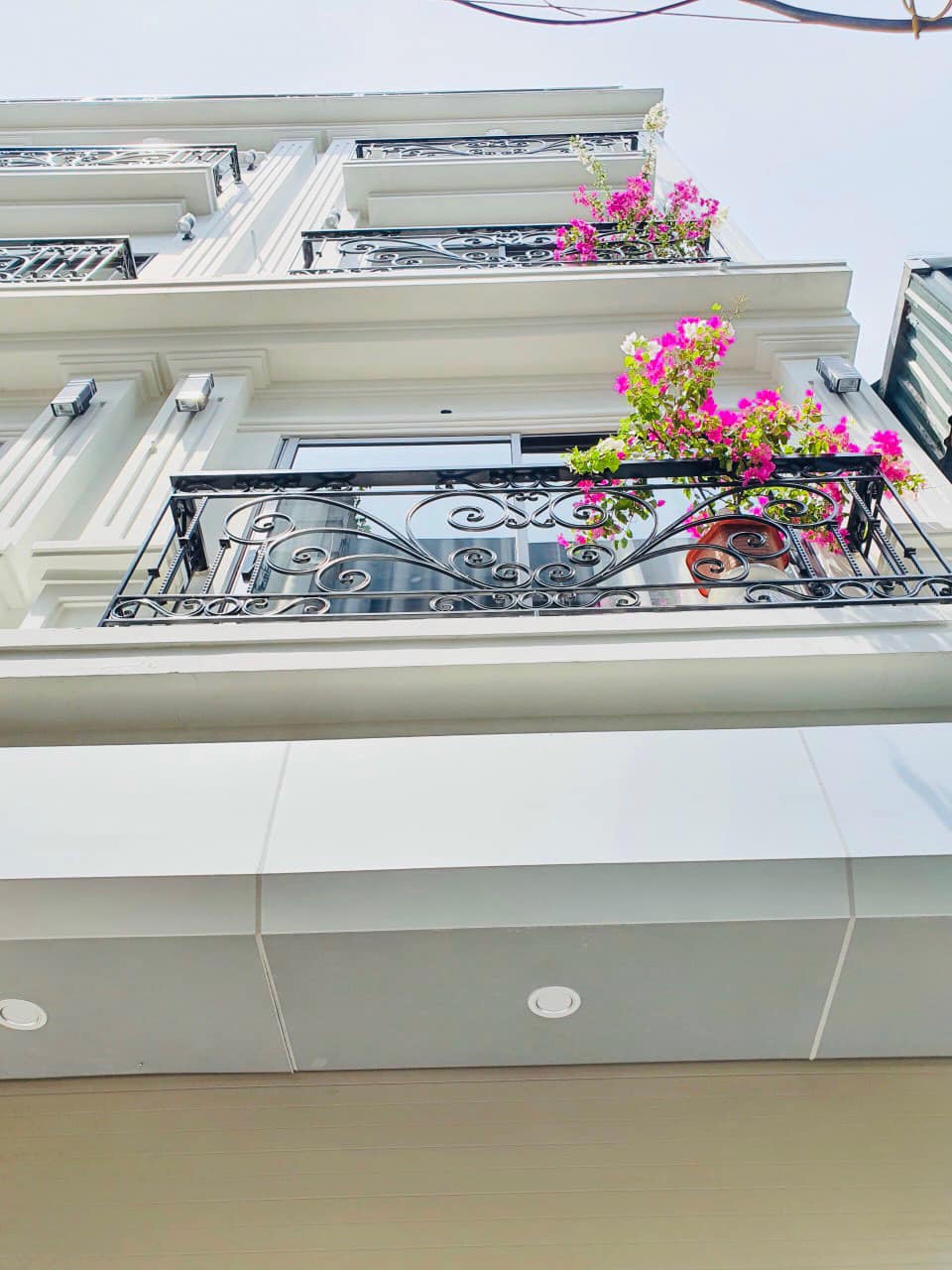 Nhà 5 TẦNG NGUYỄN VĂN CỪ ,LONG BIÊN, THIẾT KẾ ĐẸP