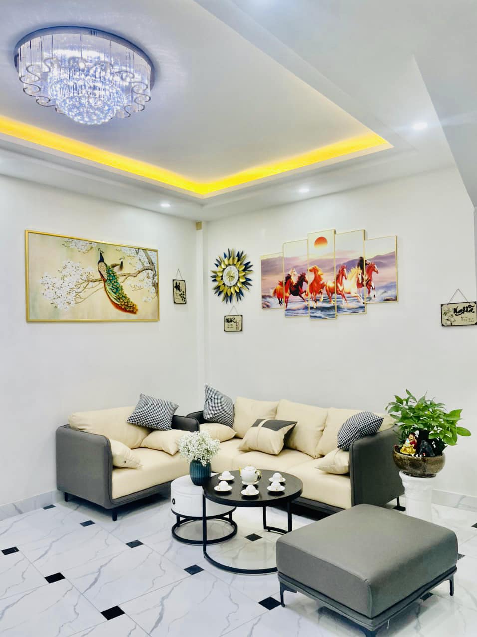 CHỦ MUỐN BÁN NHANH NHÀ Ở LÁNG, 42M2, MT:5.6M, 4.25 TỶ ĐỐNG ĐA.