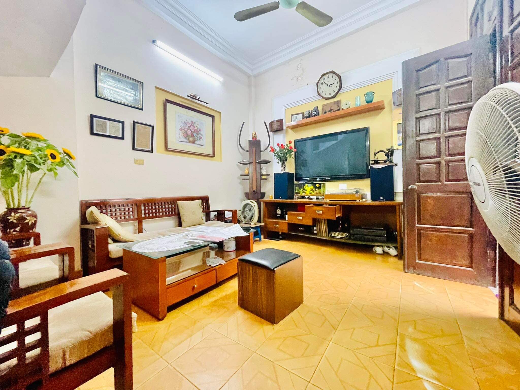 Bán nhà riêng Phố Yên Lạc - Hai Bà Trưng 44m2 ba bước chân ra mặt phố, hàng xóm là Kim Ngưu, Minh Khai..