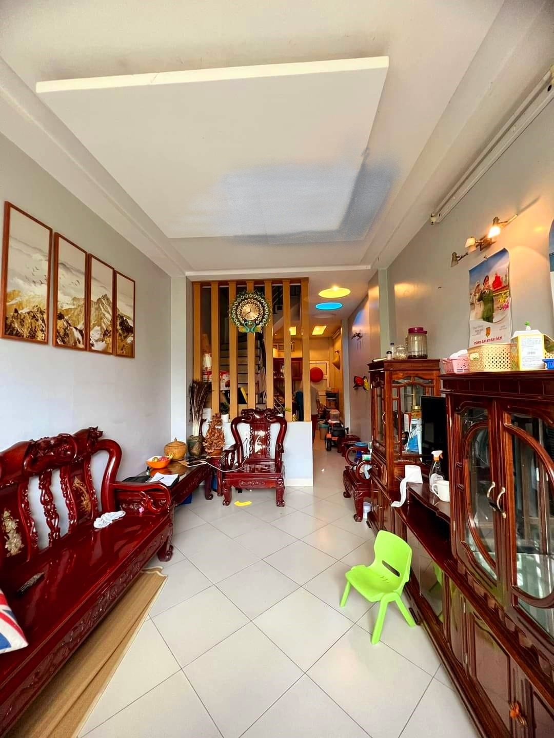 Nhà Vạn Phúc, Hà Đông, HN, Oto Tránh, View Vườn Hoa,Gần Hồ 40m2, 4T, Giá 5 Tỷ