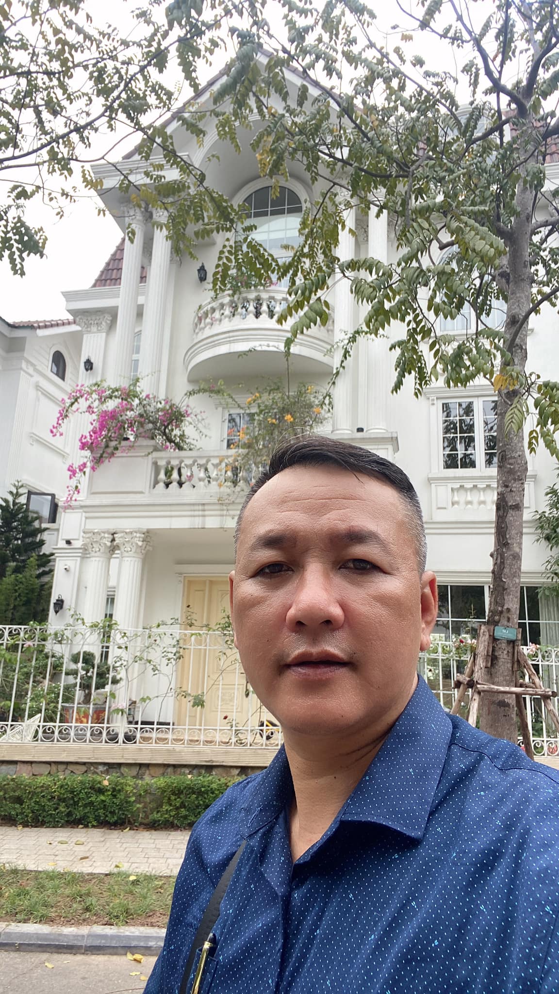 BÁN BIỆT THỰ VIP ĐƯỜNG HOA SỮA 6 - VINHOMES RIVERSIDE - QUẬN LONG BIÊN - DIỆN TÍCH 260M2.