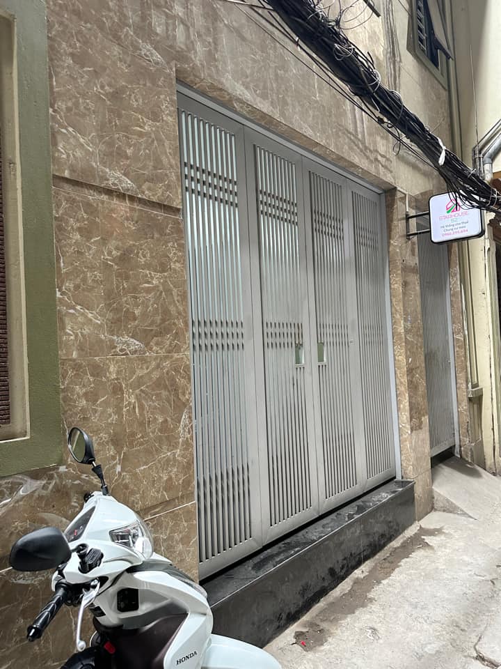 CHỦ CẦN Bán gấp Căn Hộ Dòng Tiền Cầu Giấy 11 phòng DT 65m2, 7 tâng thang máy thu nhập 70 triệu/tháng