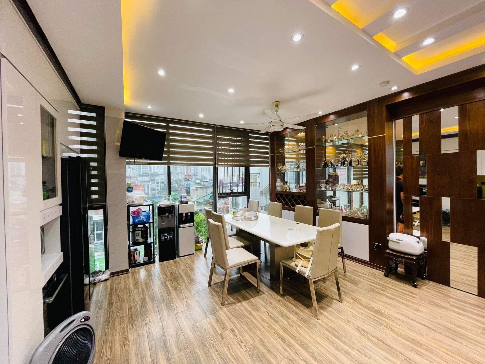 Bán nhà phố Dương Lâm, đường 19/5 Văn Quán,Hà Đông 70m2, 4 Tầng, 6m mặt tiền