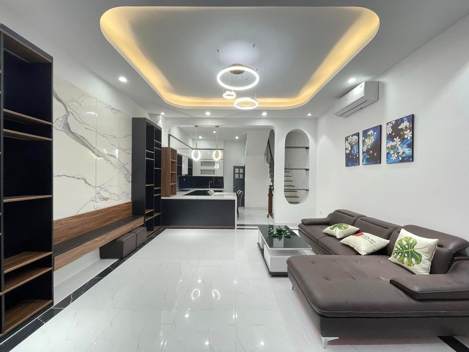 Bán nhà phố Hoàng Mai, 38m2 x 5 tầng, nhà mới ở luôn, 3tỷ400