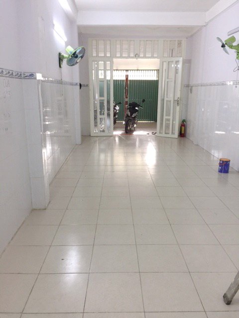 Nhà bán mặt tiền kinh doanh đường Phong Phú P12Q8