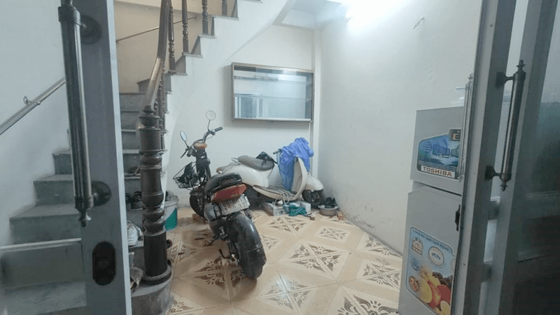 Chính chủ bán nhà ngõ phố Thái Hà, Quận Đống Đa diện tích 21m2 giá 2.35 tỷ