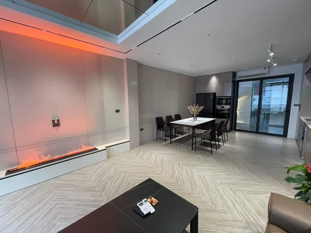 Bán nhà Đường Nguyễn Sơn 60m2 x 7T, thang máy, gara Ôtô, KD, full nội thất 16 tỷ