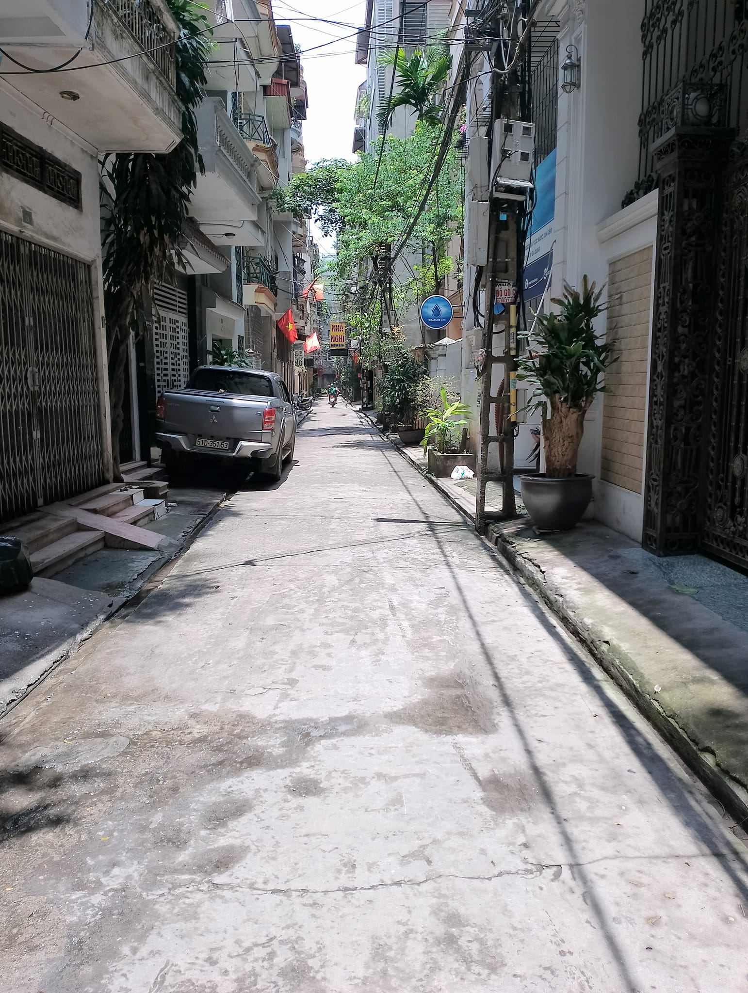 Lê Trọng Tấn, Thanh Xuân. 81m2 x 4T. MT 6,1m. Đất phân lô. Ô tô tránh.