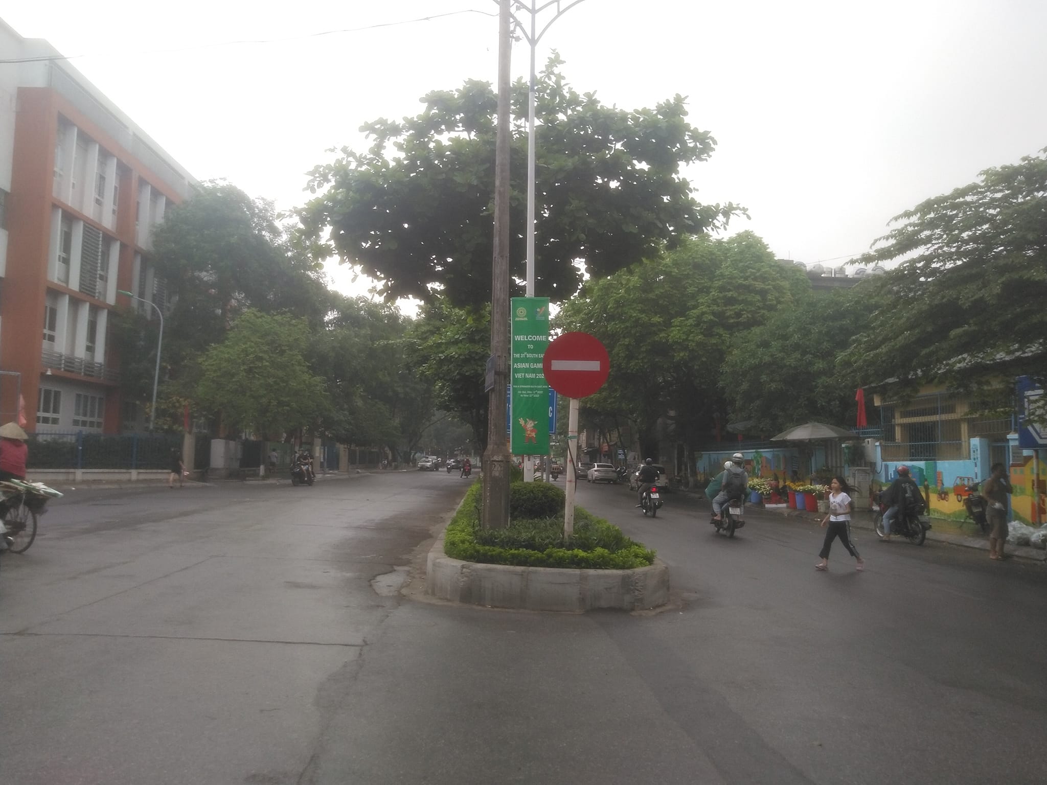 Mặt phố Nguyễn Quý Đức, Thanh Xuân. 51m2 x 4T. MT 5m. Lô góc. Ô tô tránh.