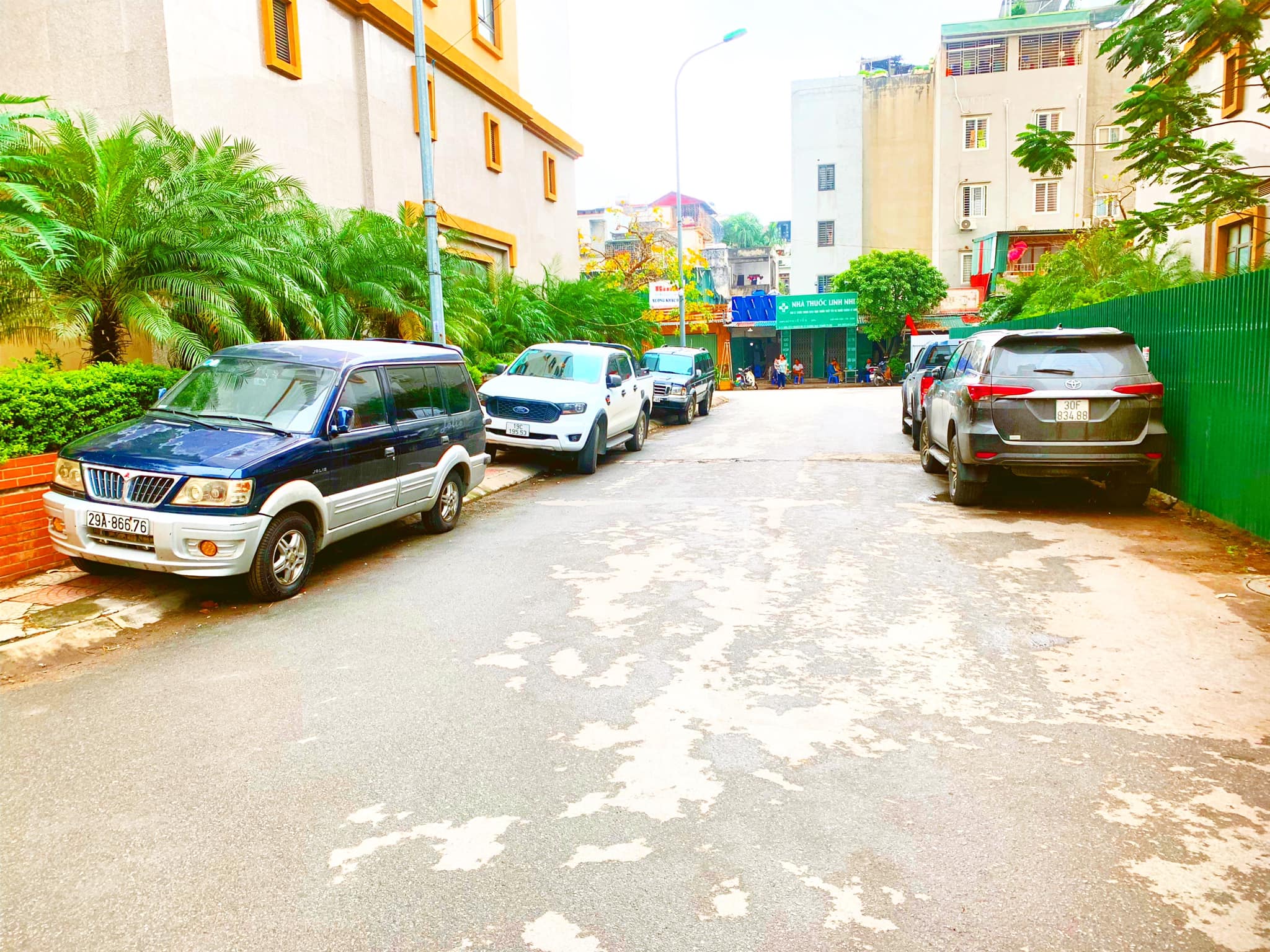 Khương Đình, Thanh Xuân, 61m2 x 6T, thang máy. Có gara ô tô. Đường rộng rãi. Ô tô đỗ cửa.