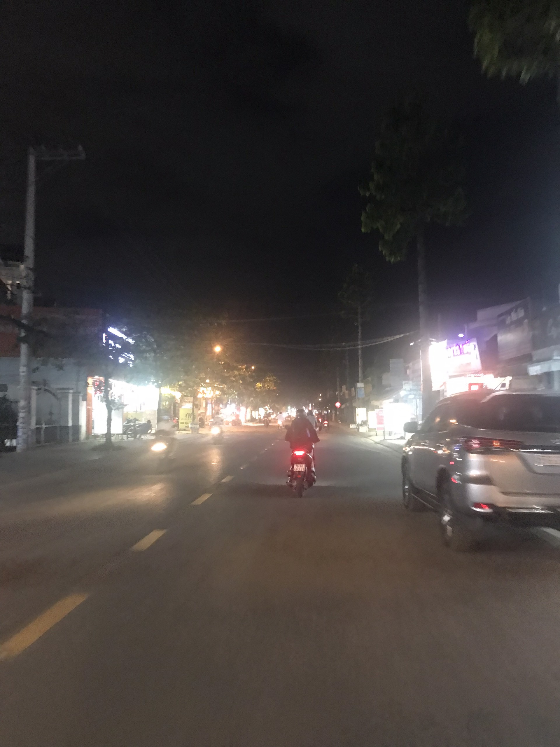 NHỈNH 4 TỶ - HXH - DTSD 120M2 QUANG TRUNG P8 GÒ VẤP