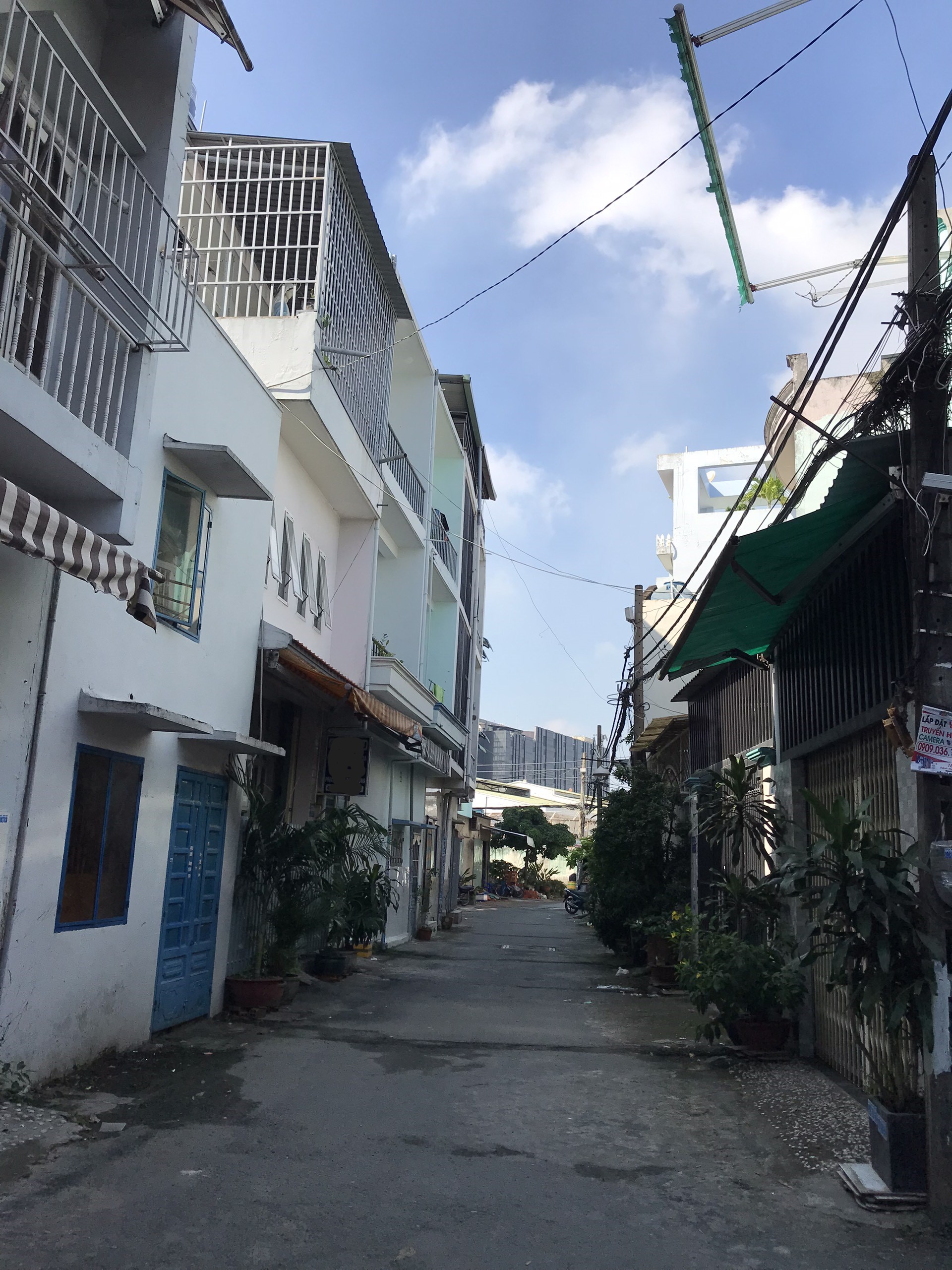 NHỈNH 4 TỶ NHÀ ĐẸP 2 LẦU DTSD 70M2 QUANG TRUNG