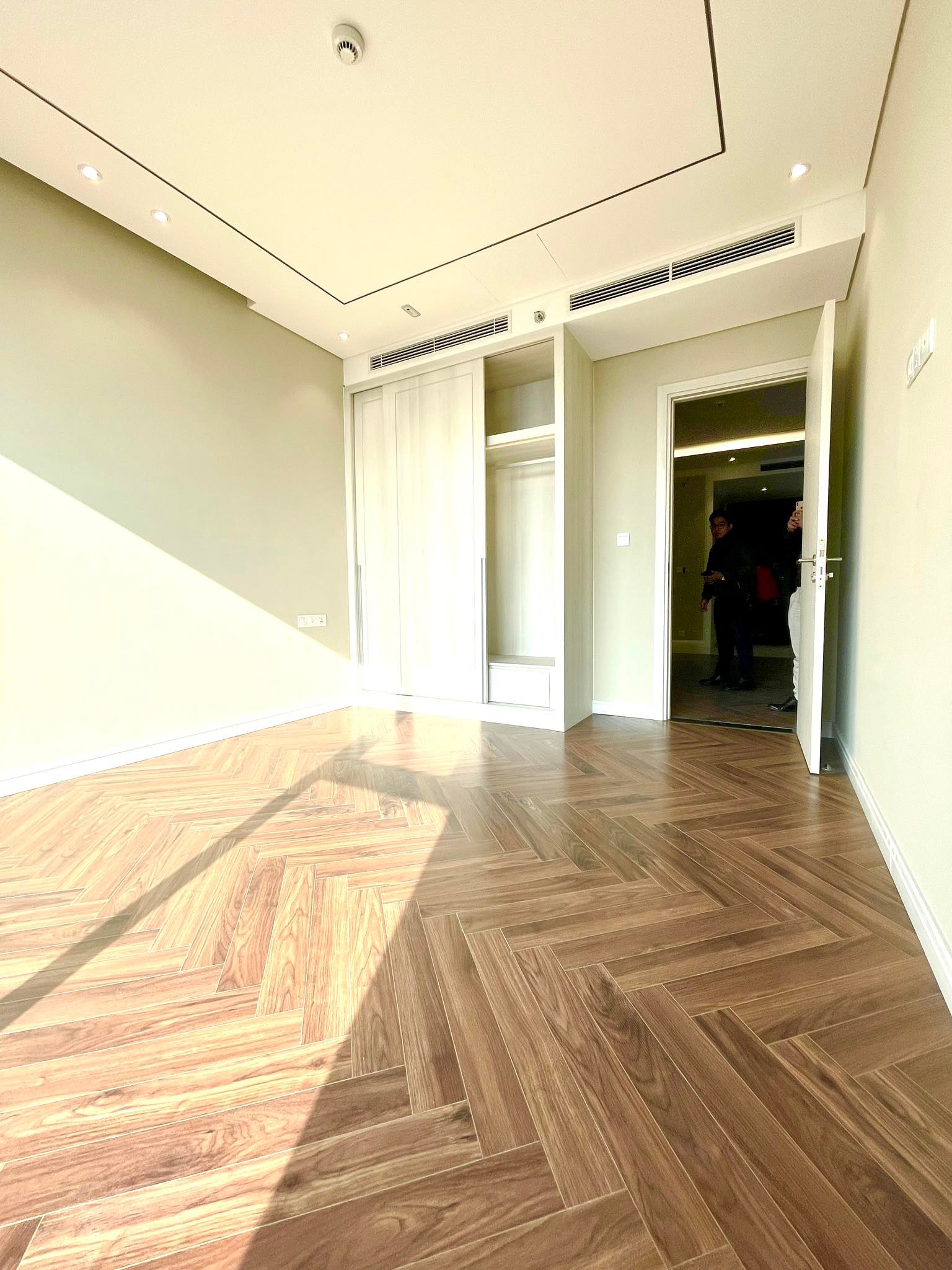BÁN CC cao cấp King Palace 108 Nguyễn Trãi BỂ BƠI, GUYM tầng 37, điều hòa HL