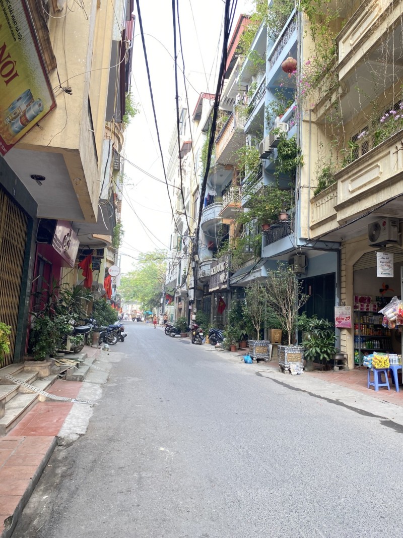 Bán nhà Trường Chinh, ngõ ô tô tránh, bàn cờ, 5 tầng giá chỉ 9.5 tỷ