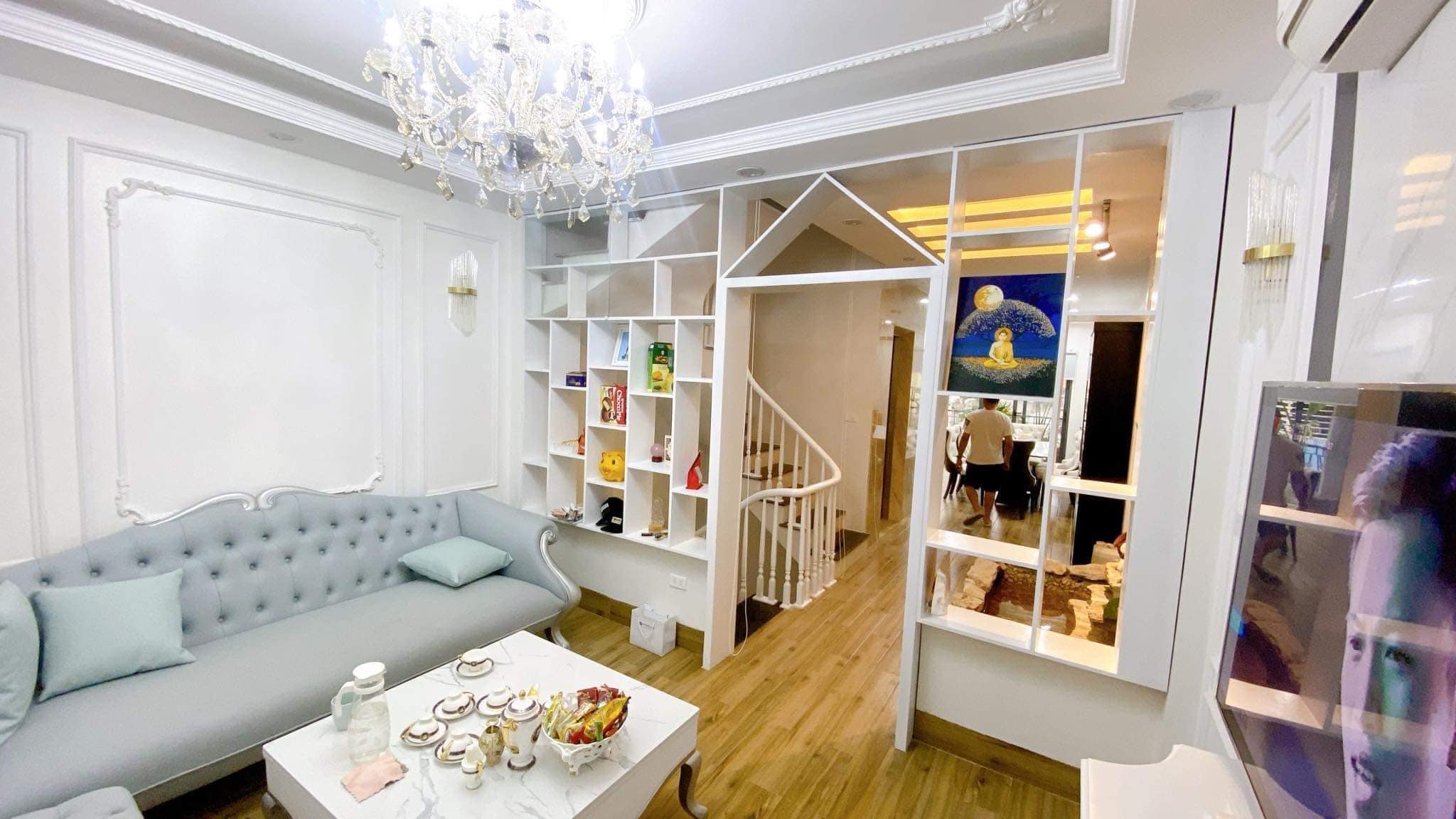 80m2